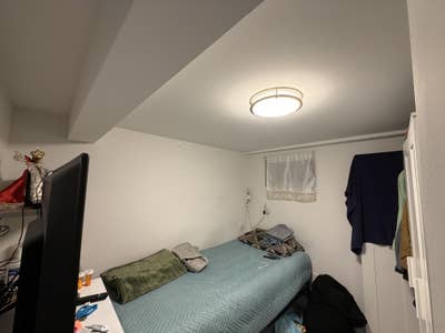 Room for rent  Main Photo