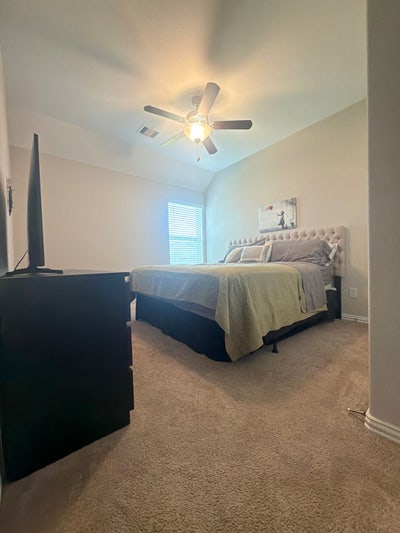 Furnished Private Room & Bathroom – Spring 77379 Main Photo