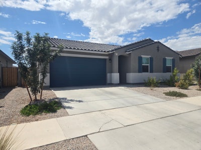 Private Room Available in Goodyear Main Photo