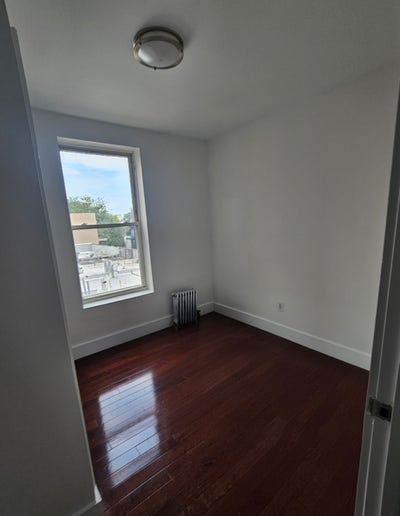 Bedstuy room available ASAP!  Main Photo