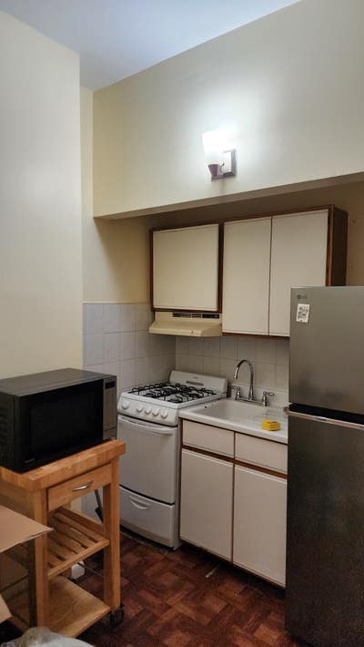 Still looking For Apt Share? Main Photo
