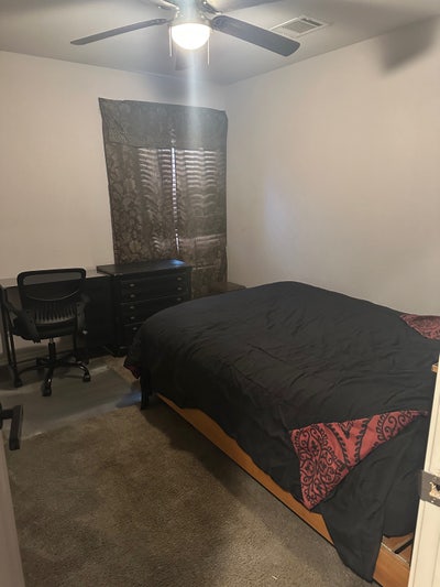Room for rent in Dallas  Main Photo