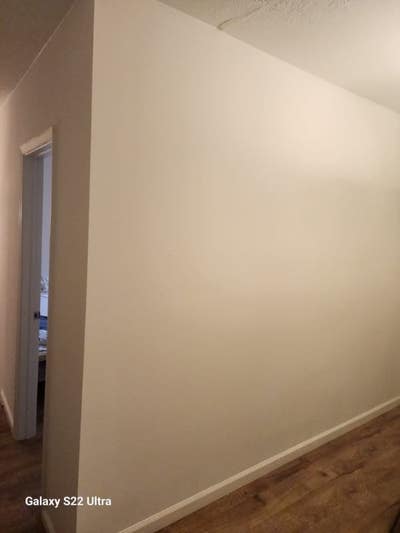 Spacious Master Bedroom_Style Room with Sunshine  Main Photo