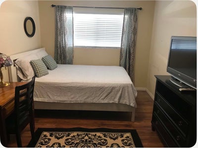 Clean & quiet ROOM available now in Carson Main Photo