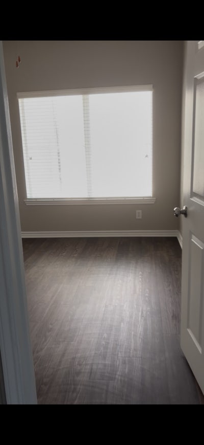 Need Roommate in Barton Creek Main Photo