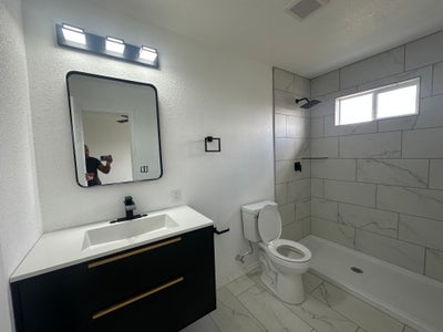 Room for rent  Main Photo