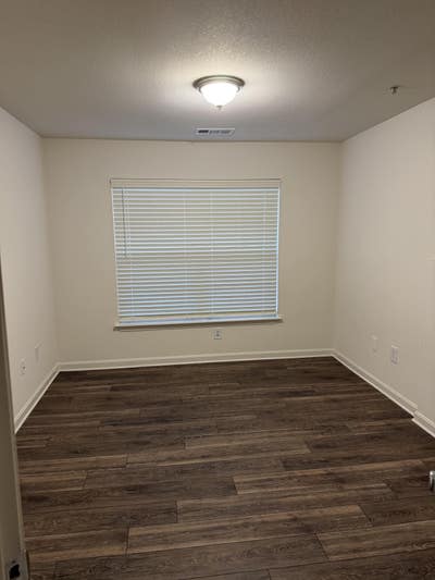 Roomate Needed Main Photo