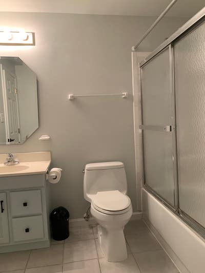 Basement Apartment for rent in Herndon Main Photo