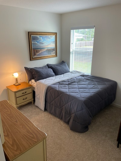 Beautiful Fully Furnished Home For A Busy Person  Main Photo
