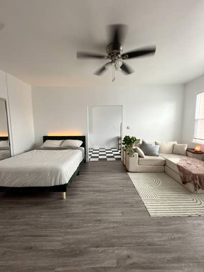Entire Modern Spacious Studio  Main Photo