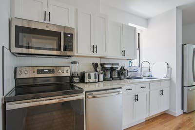 Charming Private ROOM in Bed-Stuy Main Photo
