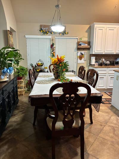 Quite Friendly and Cozy Manvel Home Main Photo