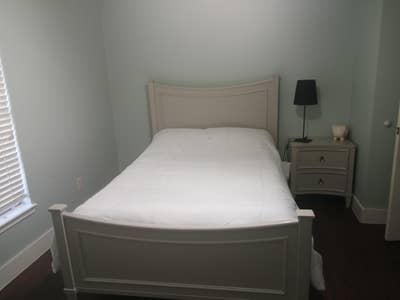 Cozy Bedroom in a Calm Neighborhood  Main Photo