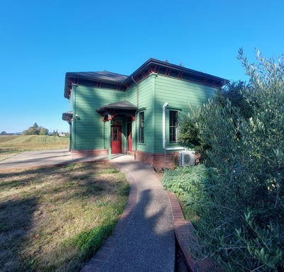 Beautiful Carriage House Surrounded Farmland__Dayt Main Photo