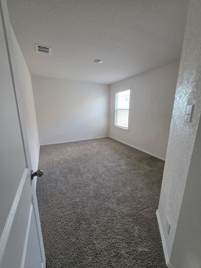 Unfurnished Room in Redbird Ranch!  Main Photo