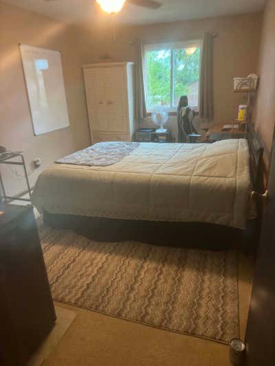 Room with Private Bathroom for Rent Main Photo
