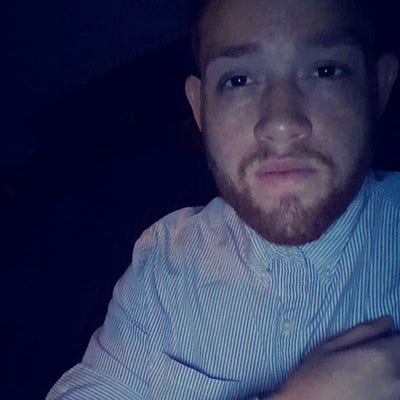 Professional Male seeks a small or large room Main Photo