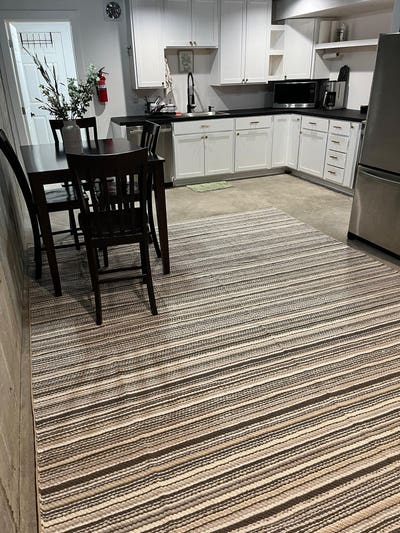 Furnished 1bedbath basement apartmentrenovatedmod Main Photo