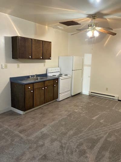 One Bedroom Apt. Main Photo