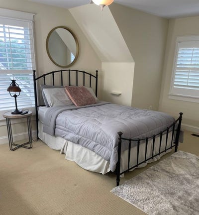 Fresh & Bright Room in a Quiet Home Main Photo