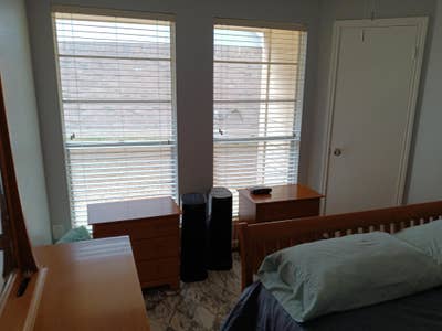 One Bedroom for rent in quiet neighborhood Main Photo