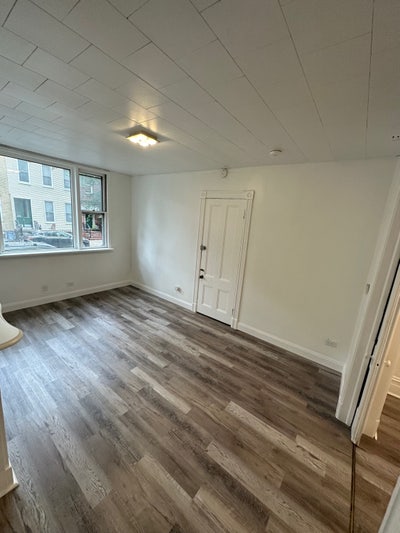 Two large private connecting rooms for rent  Main Photo