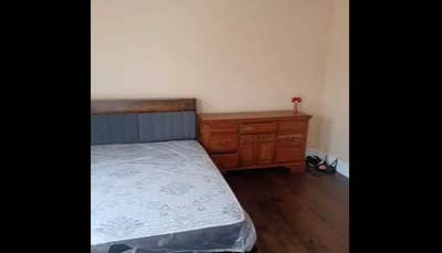 Nice Room for rent in huge house good space Main Photo