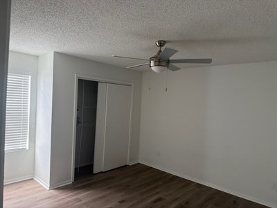 I need someone to split my apartment  Main Photo