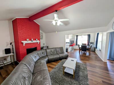 Spacious Comfy Functional Home in North Arlington Main Photo