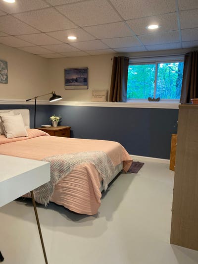 Furnished cozy room in quietsafe area Main Photo