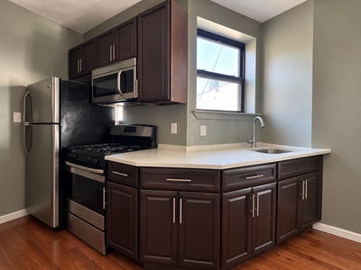 Rooms in east Flatbush - 1 year lease October 1  Main Photo