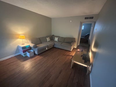 Room for Rent in Tempe Main Photo