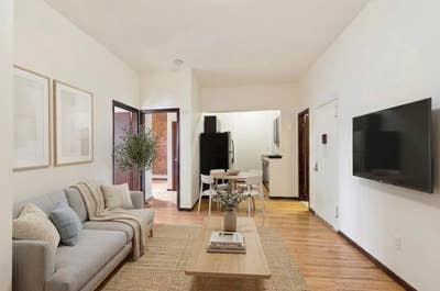 #1241 Rooms available in this 2 bed/1 bath in Morn Main Photo