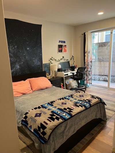 Looking for Roommate Oct 1St Main Photo