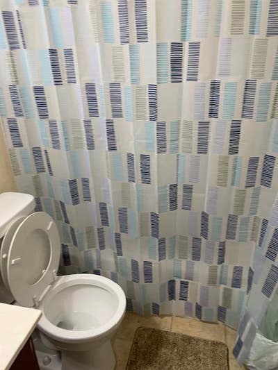 Rooms for rent near Pharmacy school Main Photo