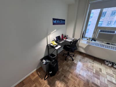 Fully furnished private bedroom in Stuytown Main Photo