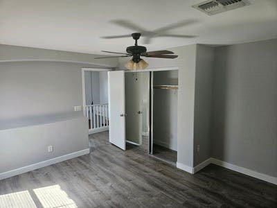 Large Spacious Bedroom  Main Photo