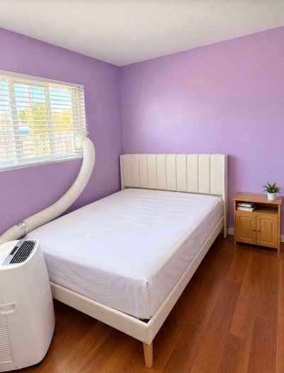 $750Room/ Female Roommate Wanted 💜 Main Photo
