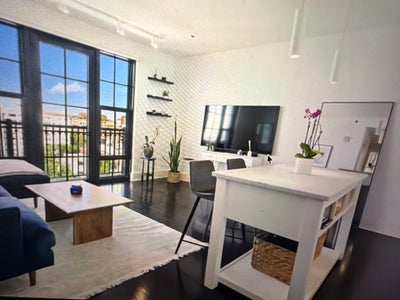 Move-In Ready 1-Bedroom in Logan Circle Main Photo
