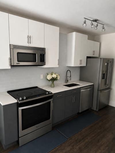 Avail Dec 1st - Spacious Room w/private Bath Main Photo