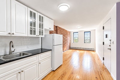 Harlem Brownstone floor through plus garden  Main Photo