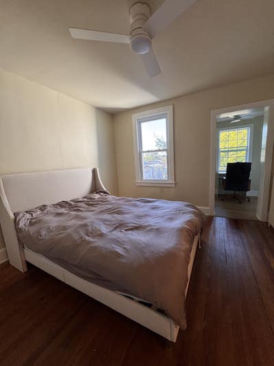 Private Room with New Ensuite Bath and Office Nook Main Photo