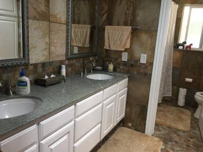 Double Room in 5 bed house Main Photo