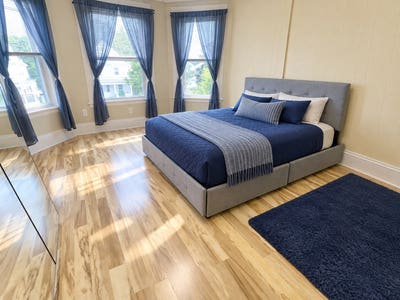 Gorgeous Furnished Private Room with Bed & All Ut Main Photo