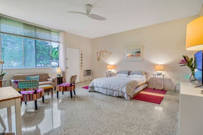 Bright High Ceiling Studio by the Coast Main Photo