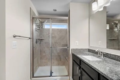 Looking for 2 Roommates! Main Photo