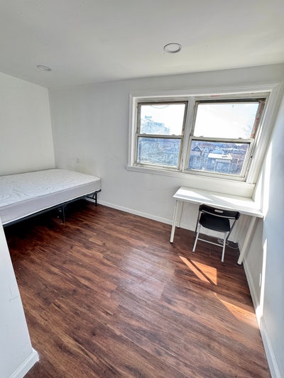Renovation |FREE Laundry  | EZ to Manhattan  Main Photo