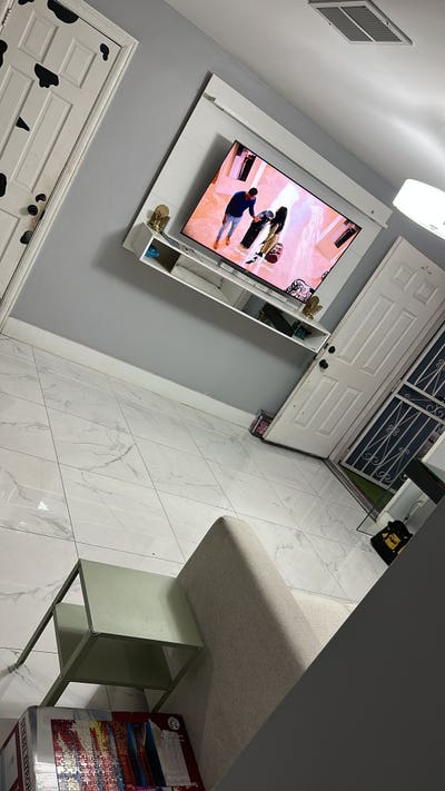 Cozy Room for Rent in Miami_Available _$2200 Main Photo