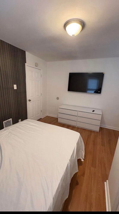 Room for rent Main Photo