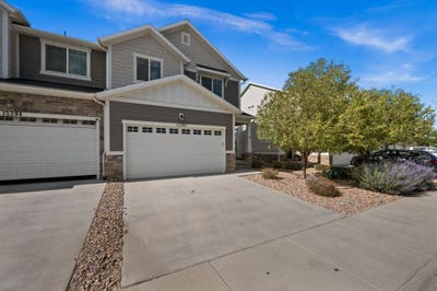 Beautiful Townhome in Bluffdale Main Photo